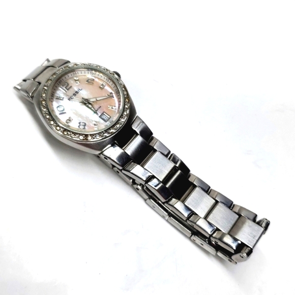 Fossil Watch AM4175 Silver Wristband Mother of Pearl Face Watch EUC - Picture 5 of 14